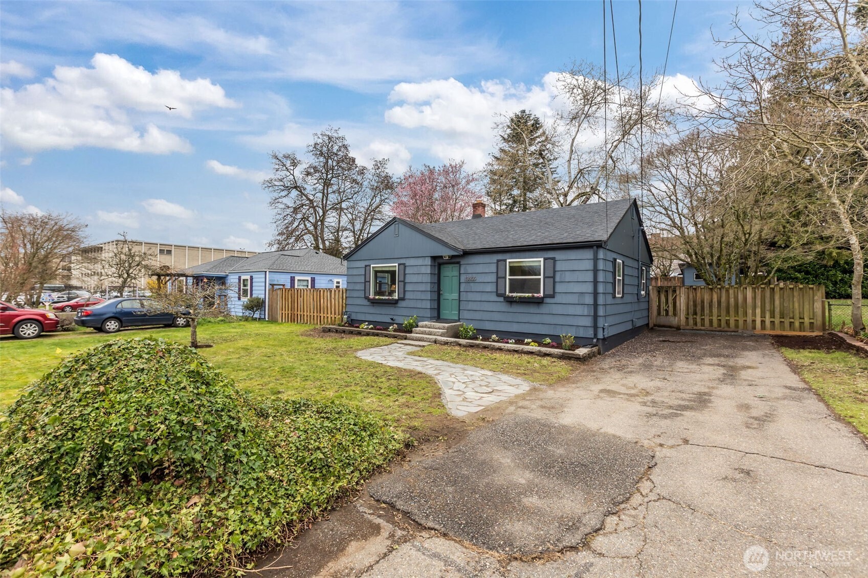 13655 2nd Avenue S, Burien, WA 98168