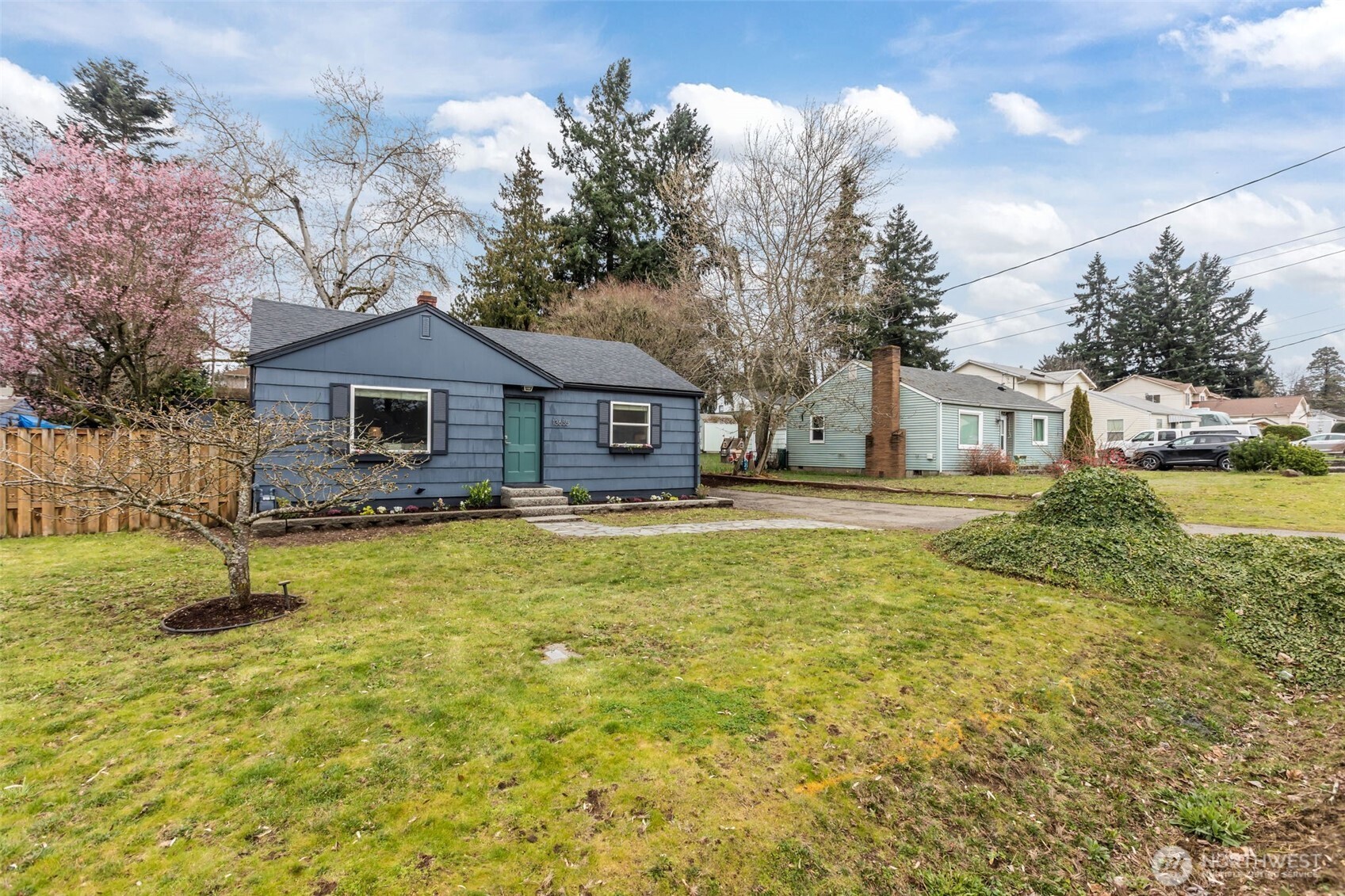 13655 2nd Avenue S, Burien, WA 98168