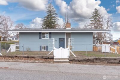 314 3rd Avenue W, Omak, WA 98841 - Photo 2