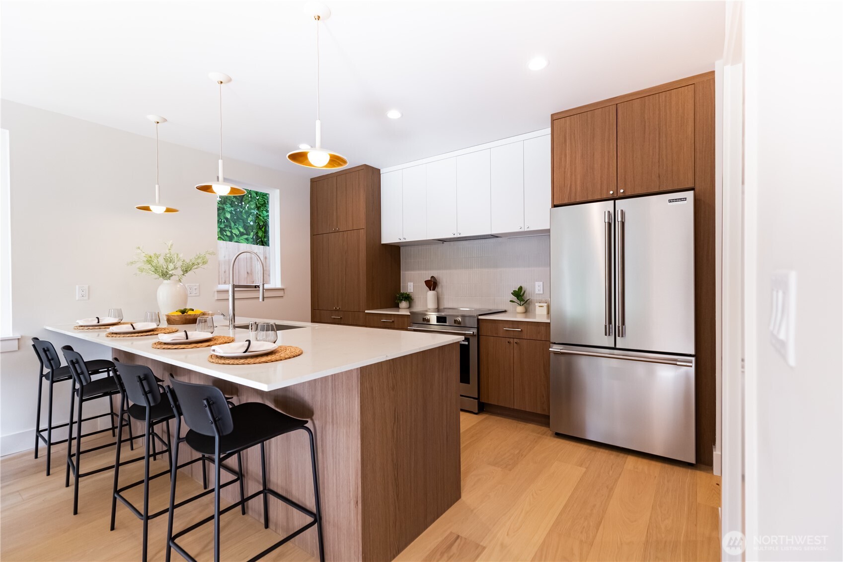 1530 25th Avenue , Seattle, WA 98122