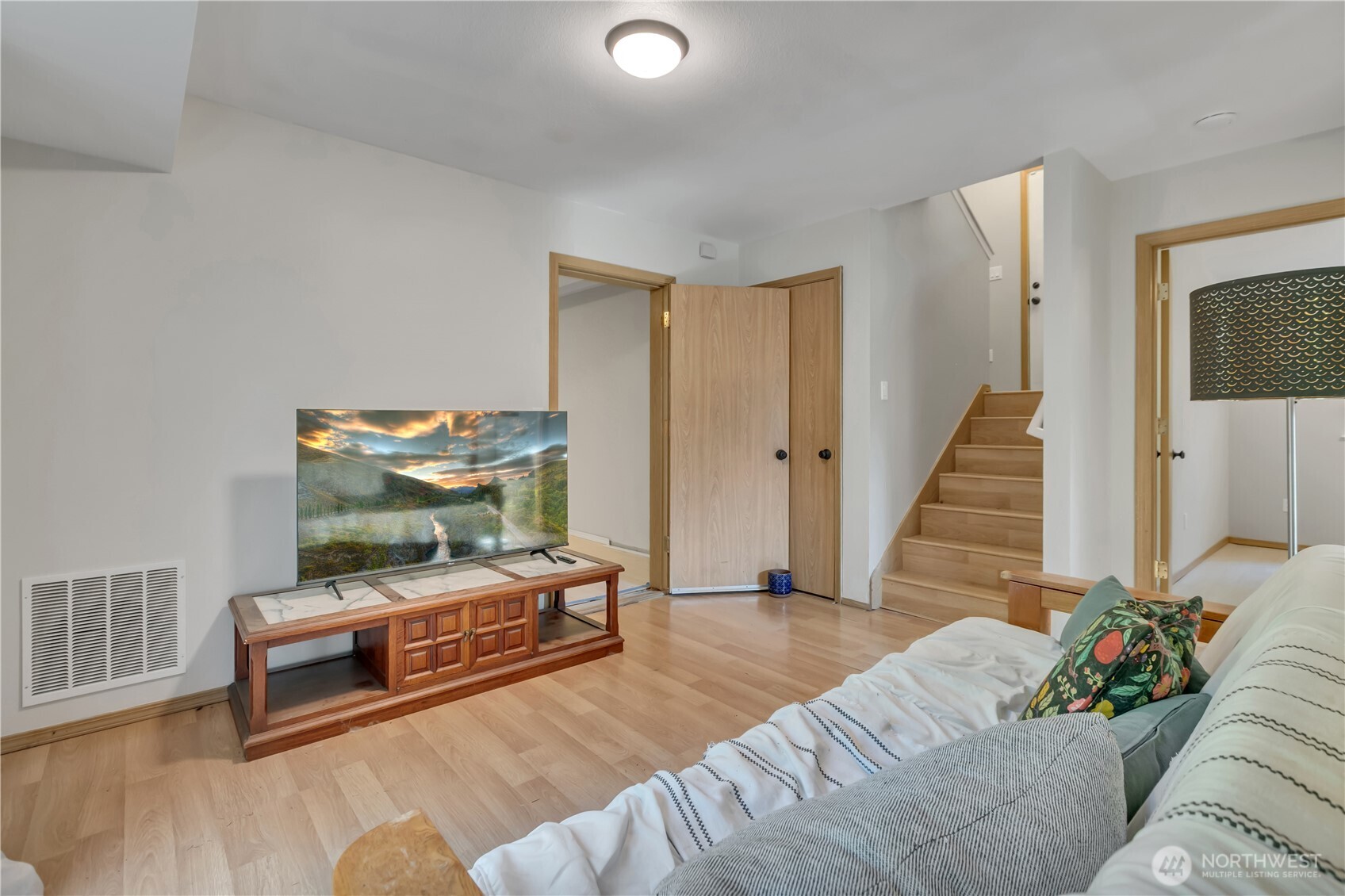 5329 S Vista Drive E, Bonney Lake, WA 98391