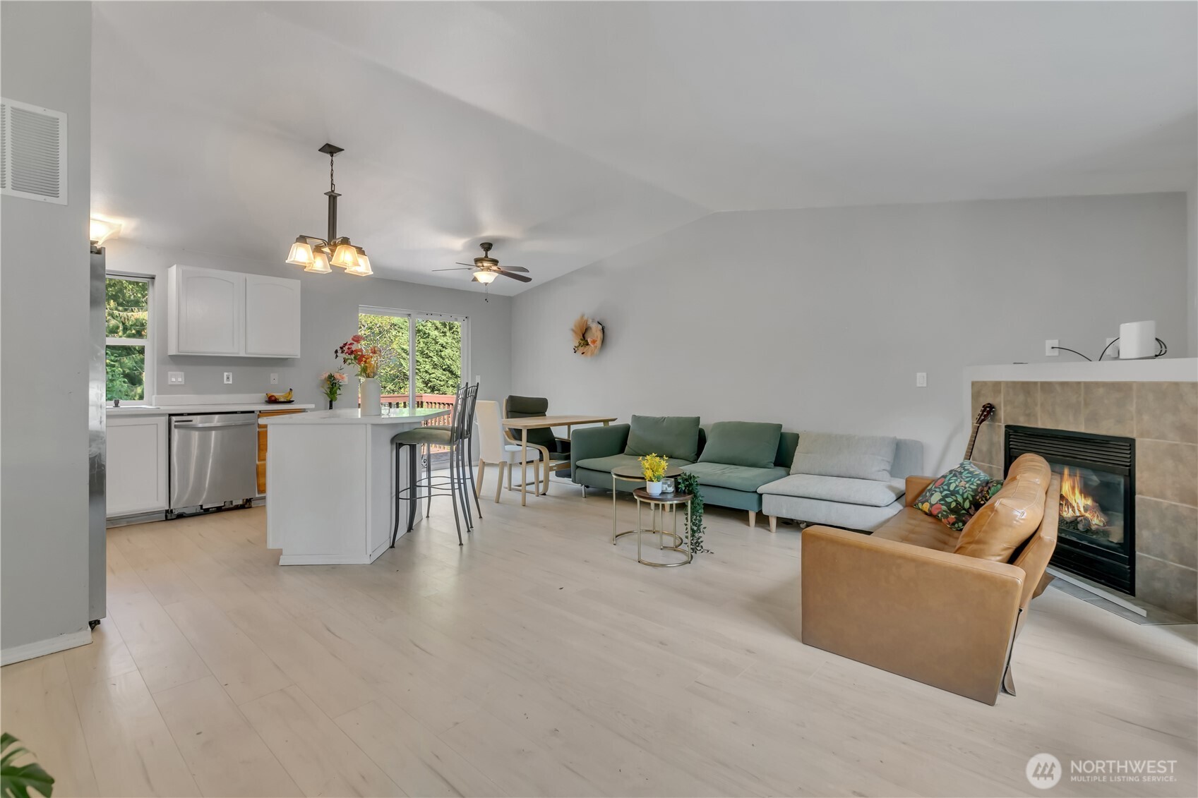 5329 S Vista Drive E, Bonney Lake, WA 98391