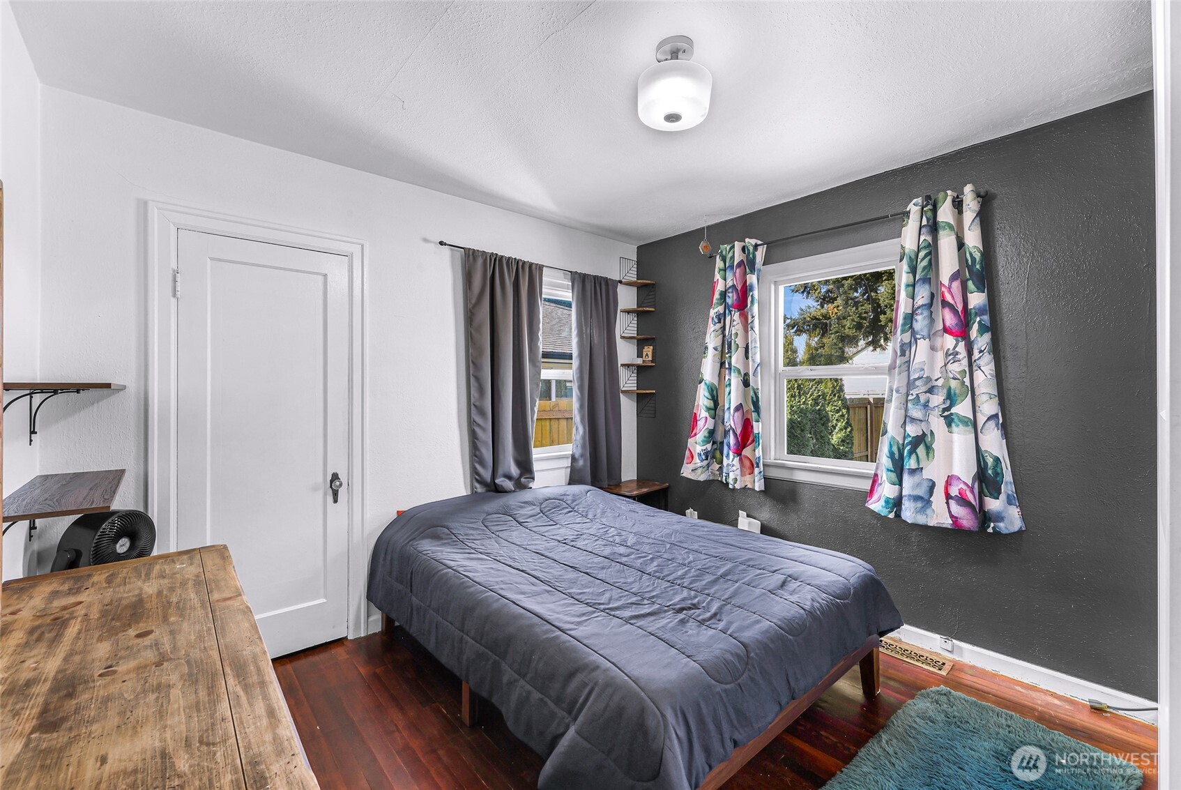 513 S Pine Street , Burlington, WA 98233