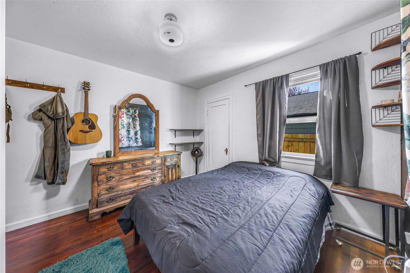 513 S Pine Street , Burlington, WA 98233