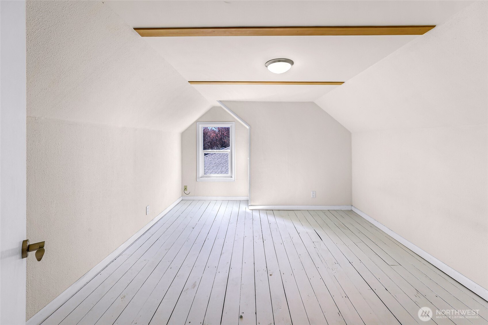 513 S Pine Street , Burlington, WA 98233