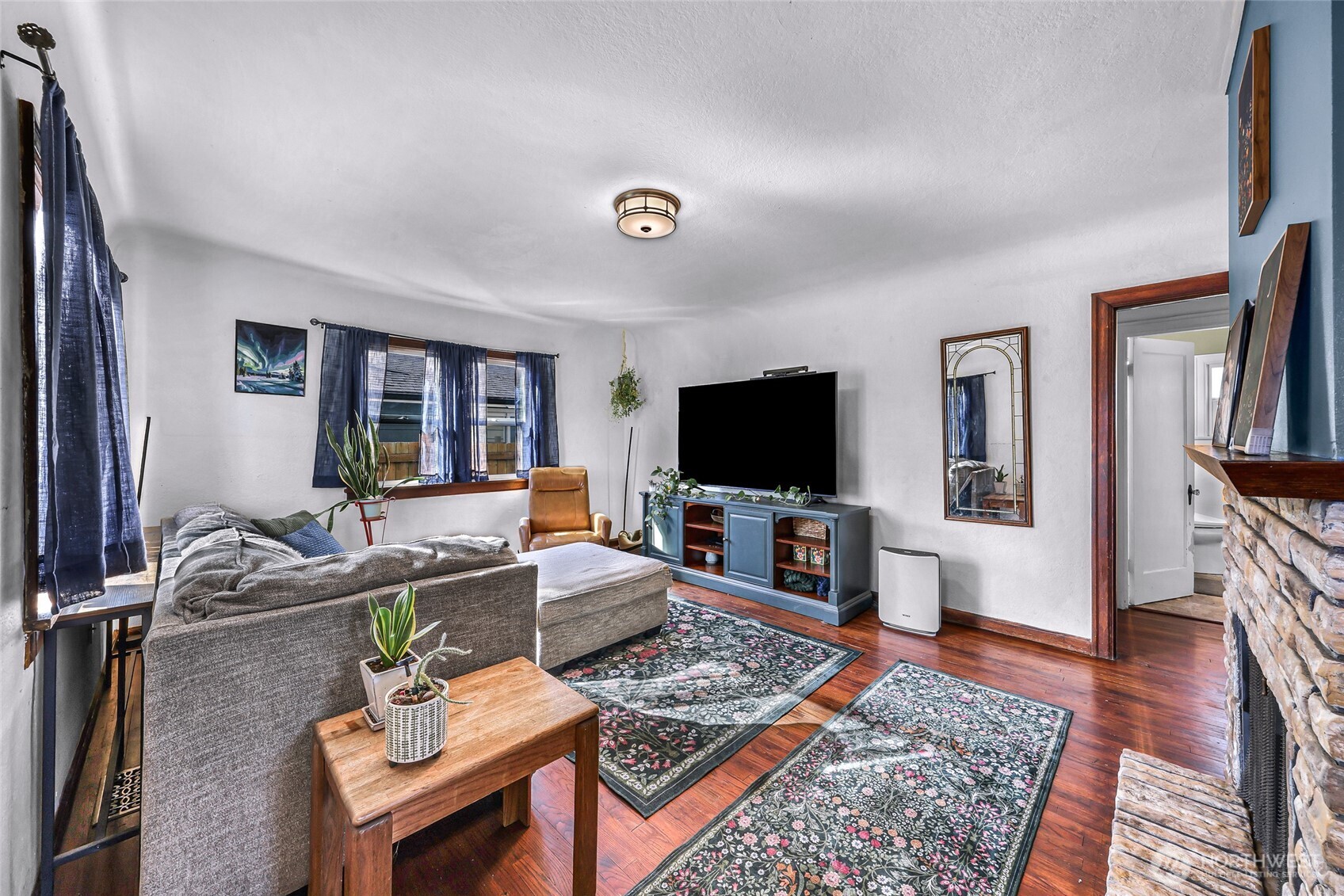 513 S Pine Street , Burlington, WA 98233