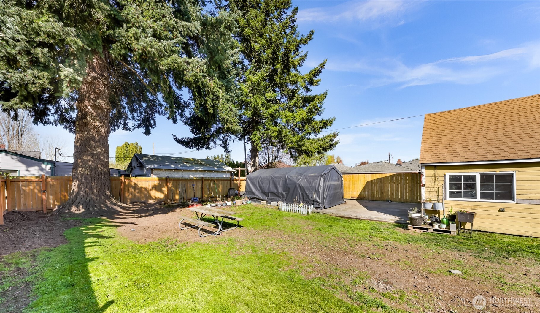 513 S Pine Street , Burlington, WA 98233