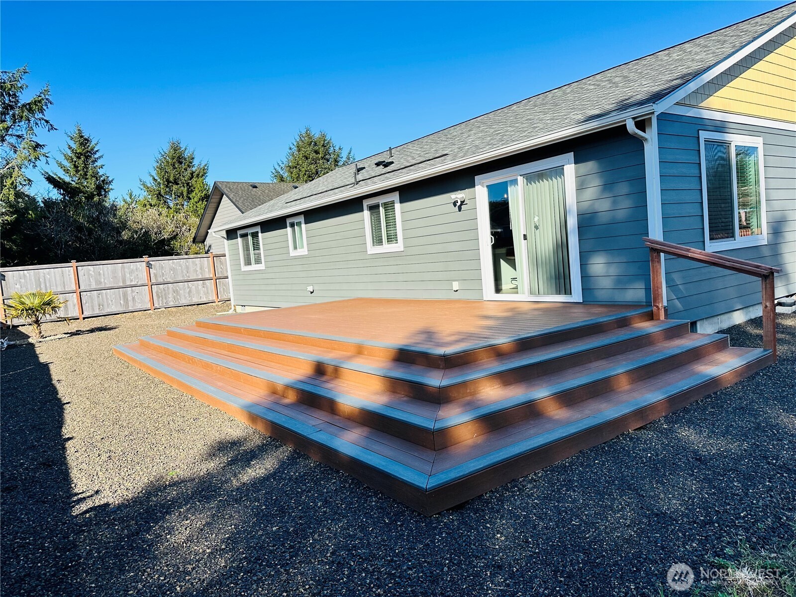 401 Seashore Street SW, Ocean Shores, WA 98569