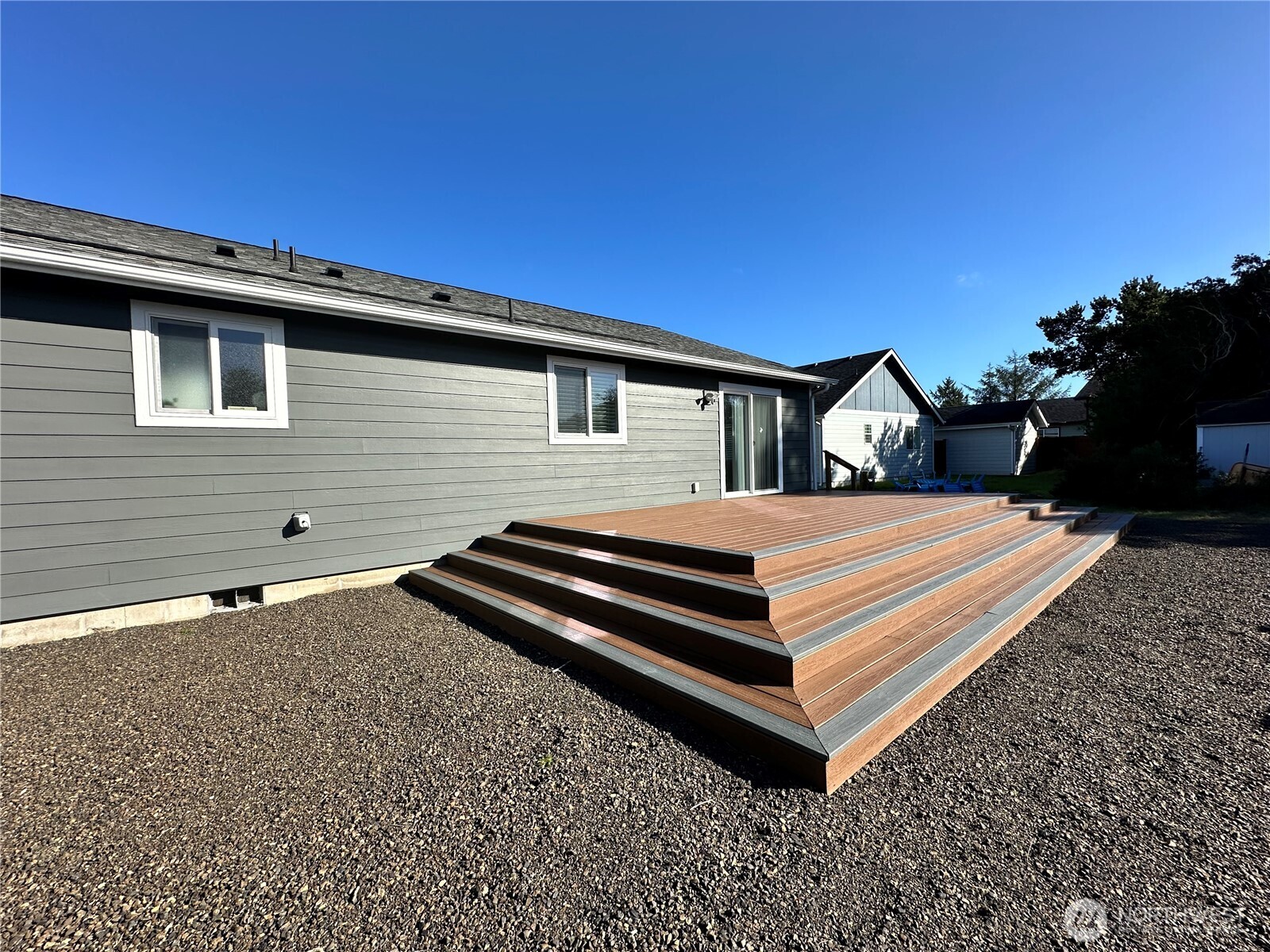 401 Seashore Street SW, Ocean Shores, WA 98569