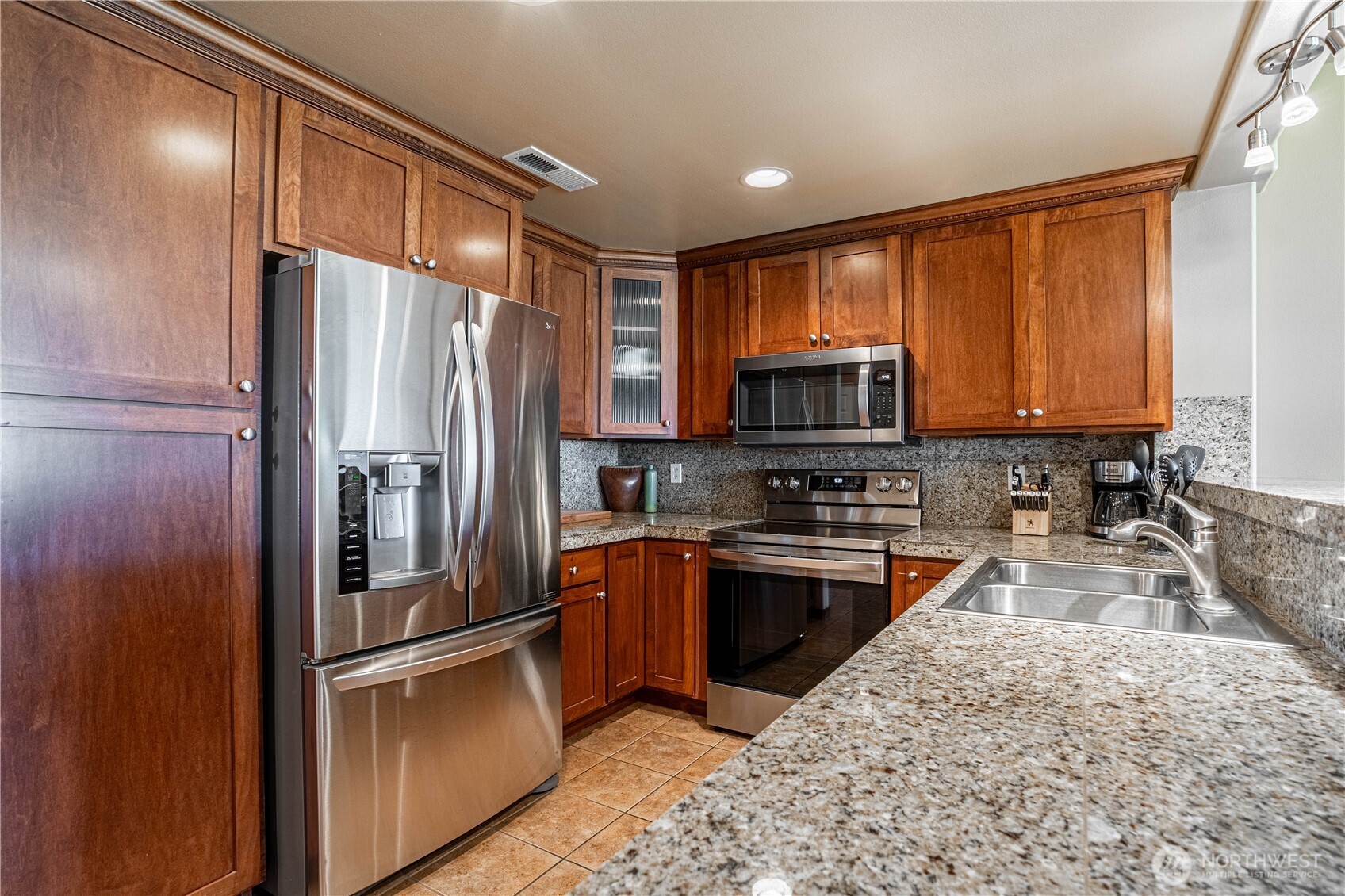 123 Red Hawk Drive , Orondo, WA 98843
