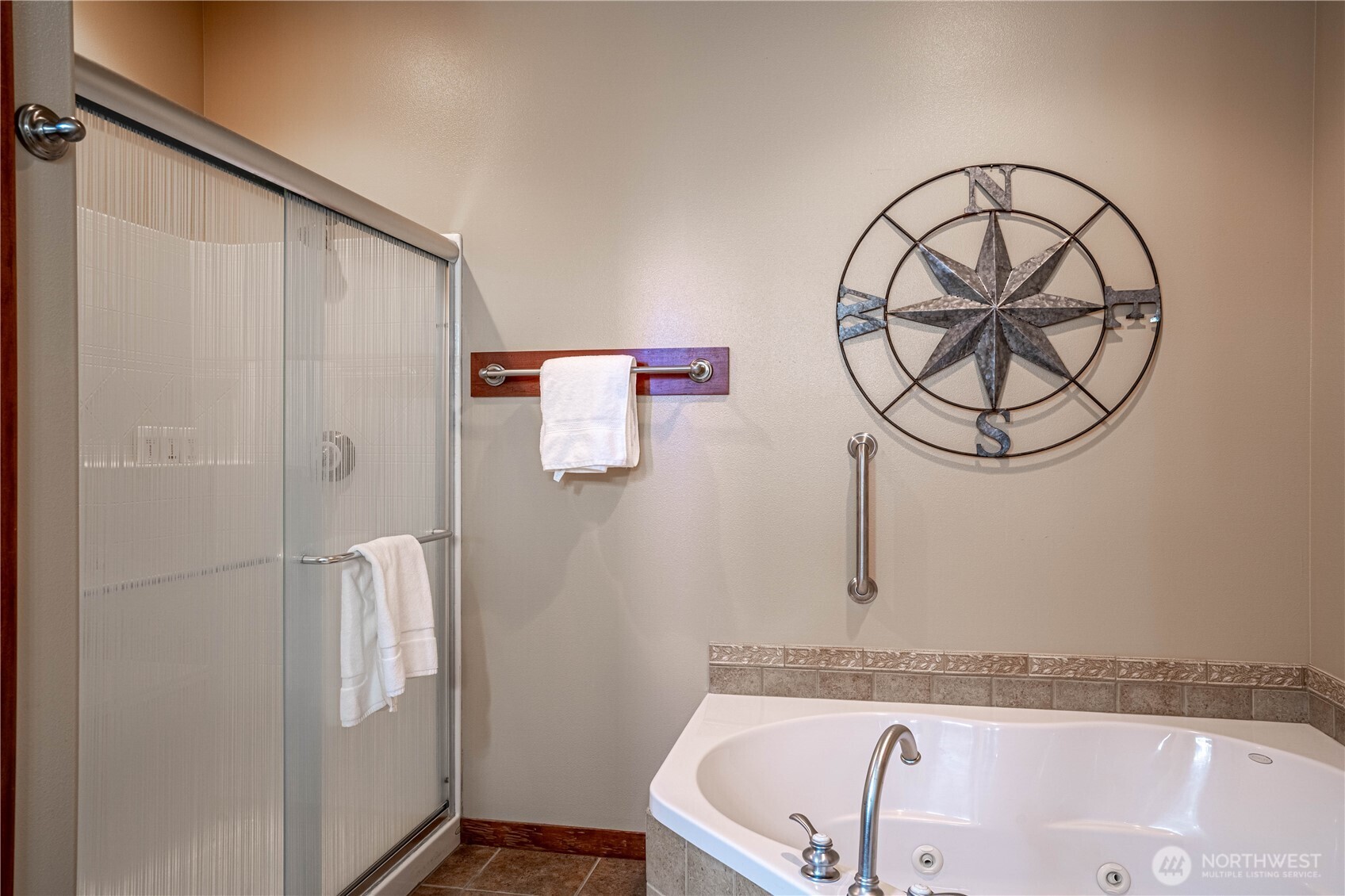 123 Red Hawk Drive , Orondo, WA 98843