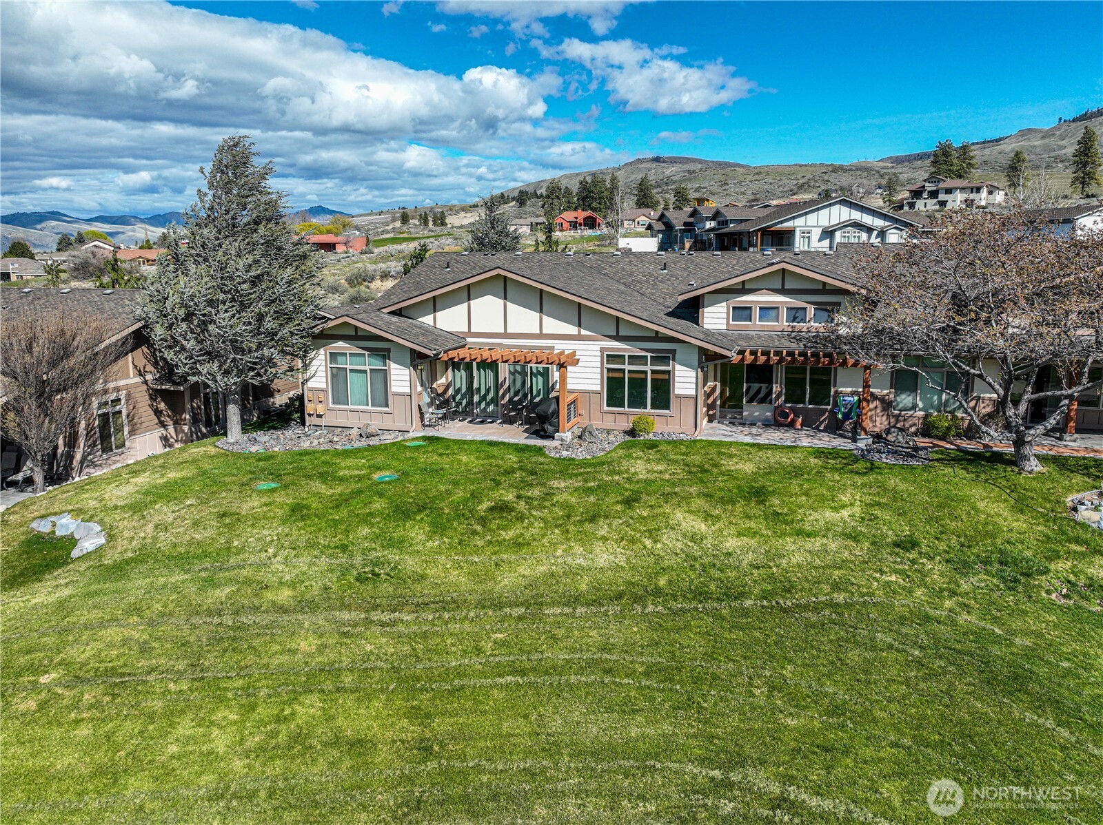123 Red Hawk Drive , Orondo, WA 98843