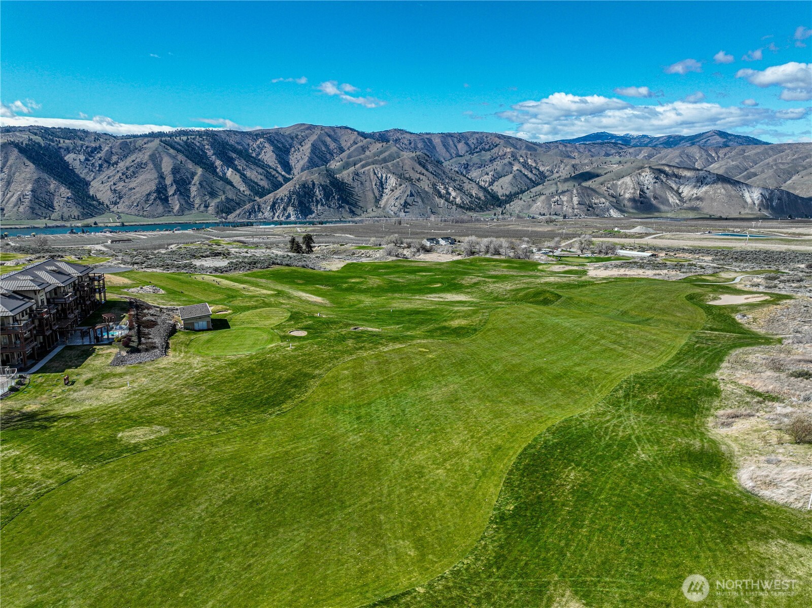 123 Red Hawk Drive , Orondo, WA 98843