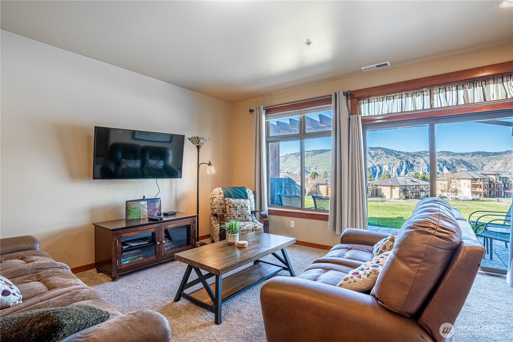 123 Red Hawk Drive , Orondo, WA 98843