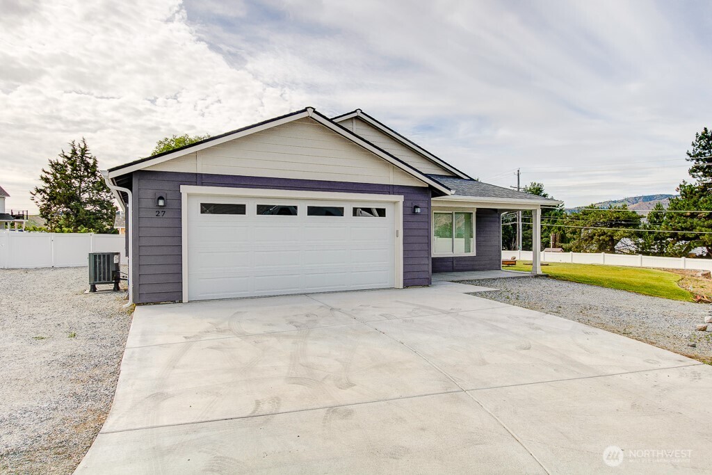 27 Jonagold Lane , Manson, WA 98831