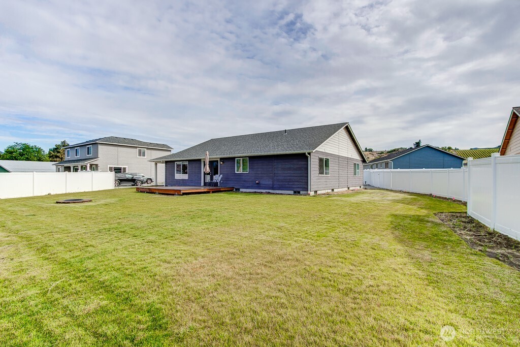 27 Jonagold Lane , Manson, WA 98831