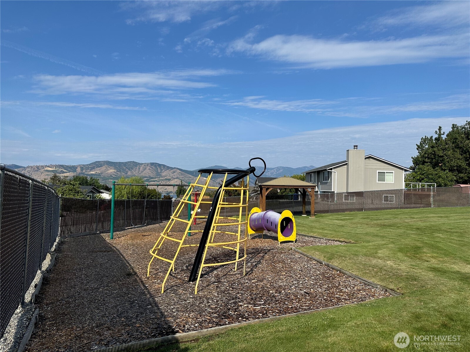 211 Pinnacle Place , Chelan, WA 98816