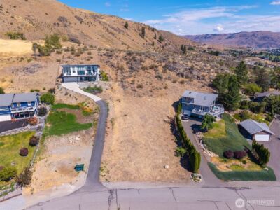 211 Pinnacle Place , Chelan, WA 98816 - Photo 2