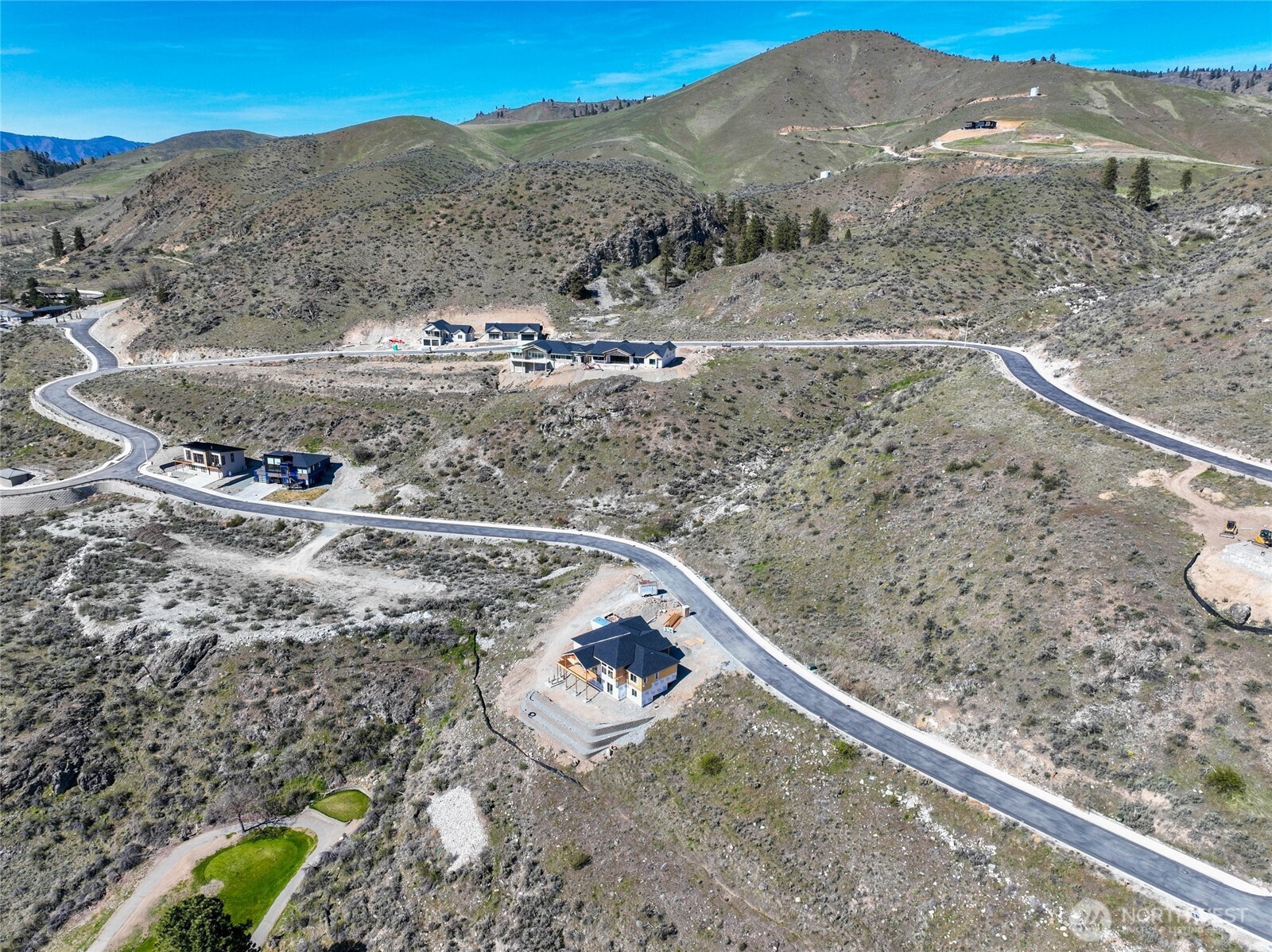 905 & 909 Long Drive , Chelan, WA 98816