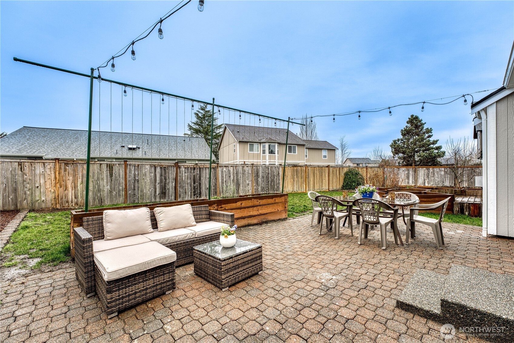 1355 Olsen Avenue , Enumclaw, WA 98321