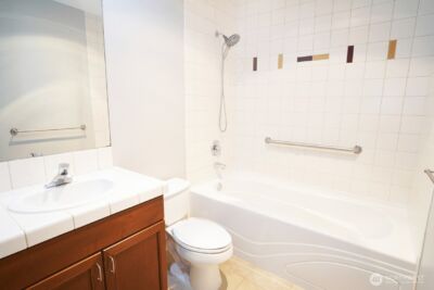 11004 NE 11th Street #301, Bellevue, WA 98004 - Photo 11