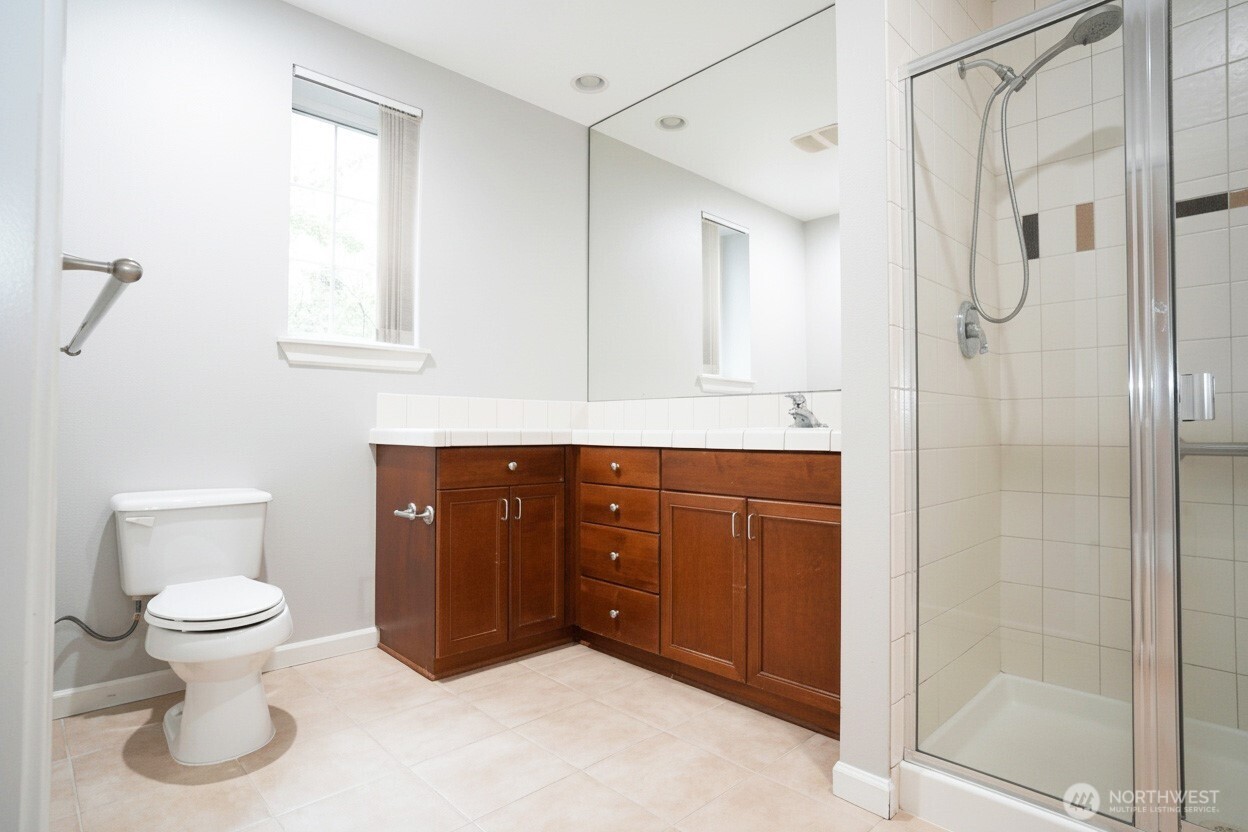 11004 NE 11th Street #301, Bellevue, WA 98004