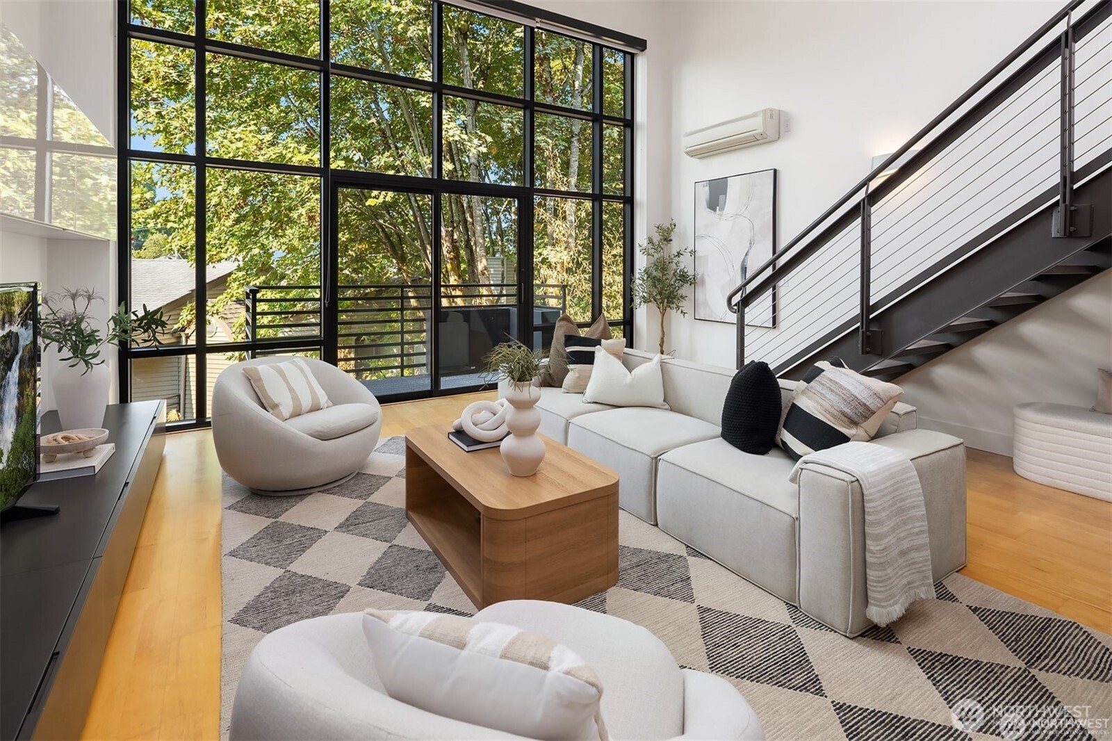 2914 E Madison Street #302, Seattle, WA 98112