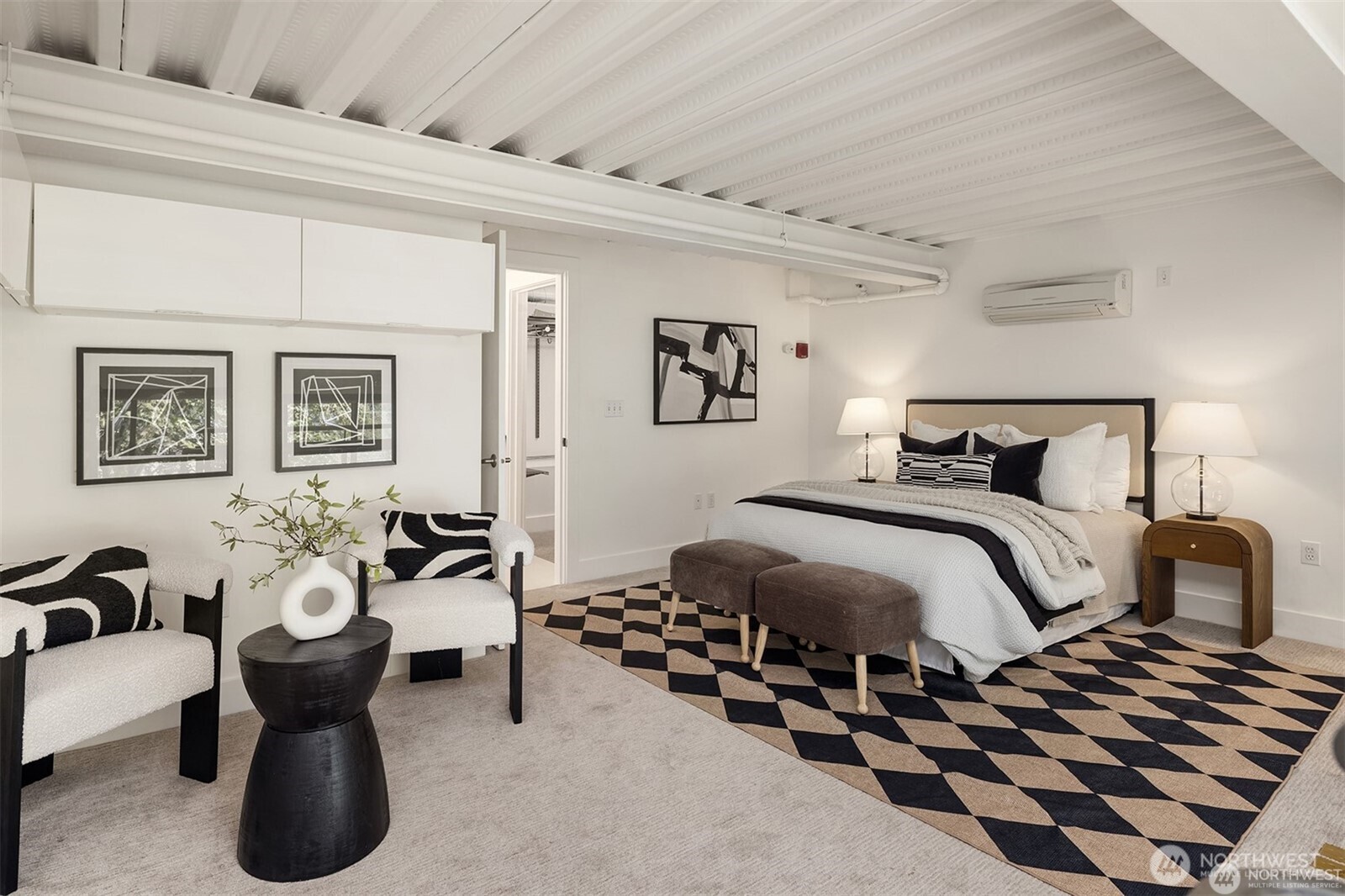 2914 E Madison Street #302, Seattle, WA 98112