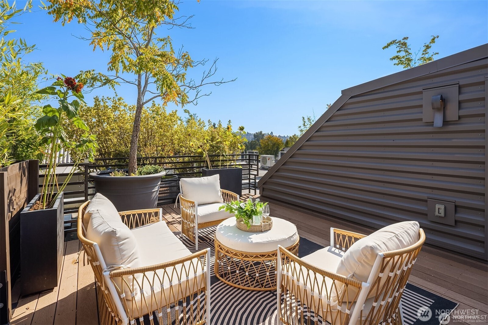 2914 E Madison Street #302, Seattle, WA 98112