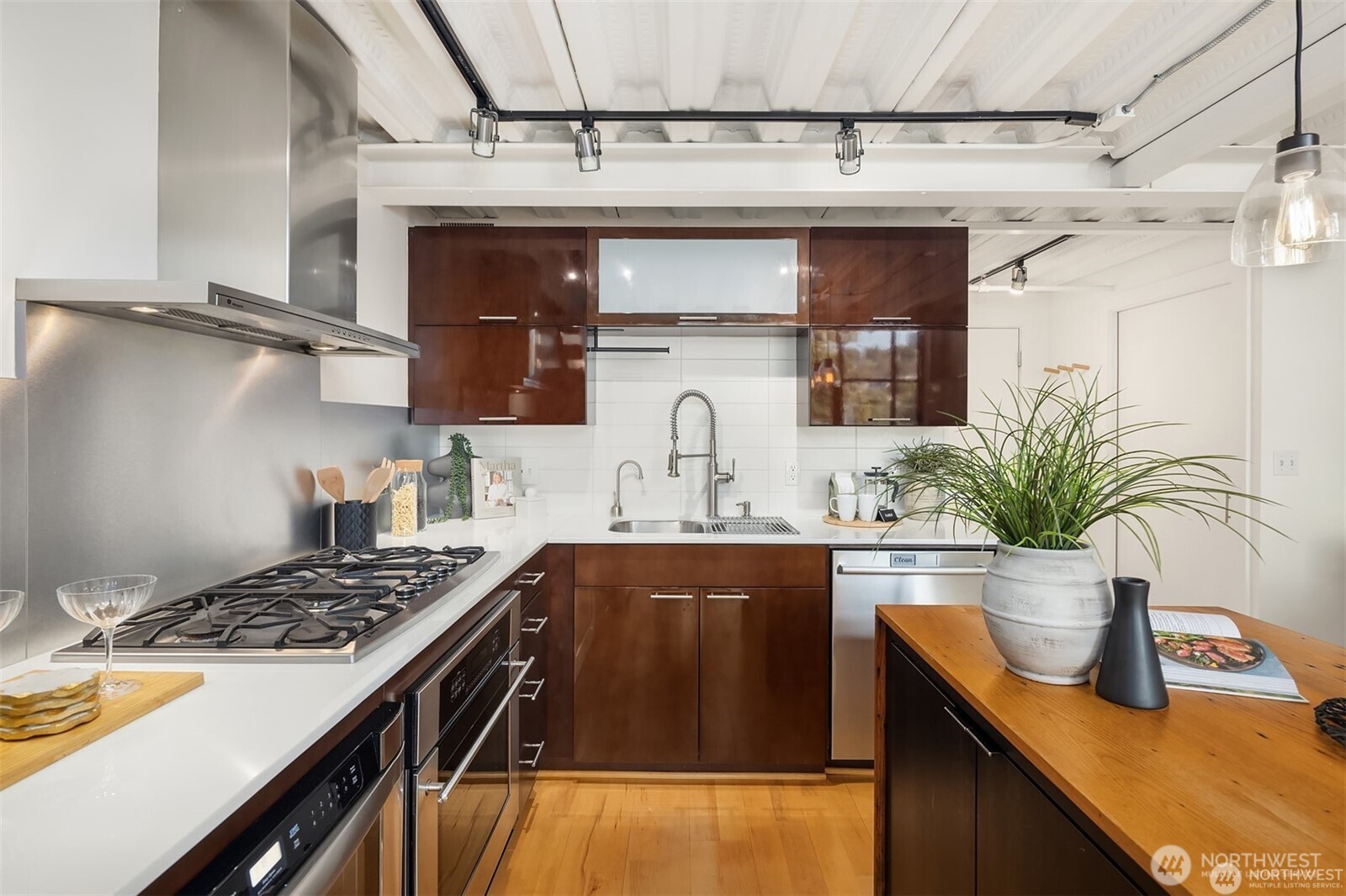 2914 E Madison Street #302, Seattle, WA 98112