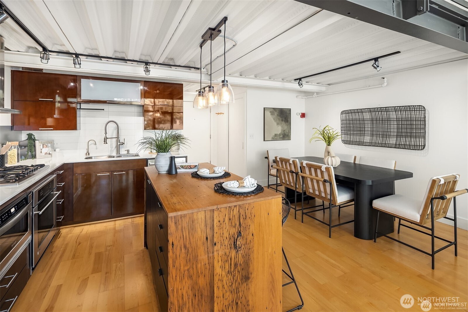 2914 E Madison Street #302, Seattle, WA 98112