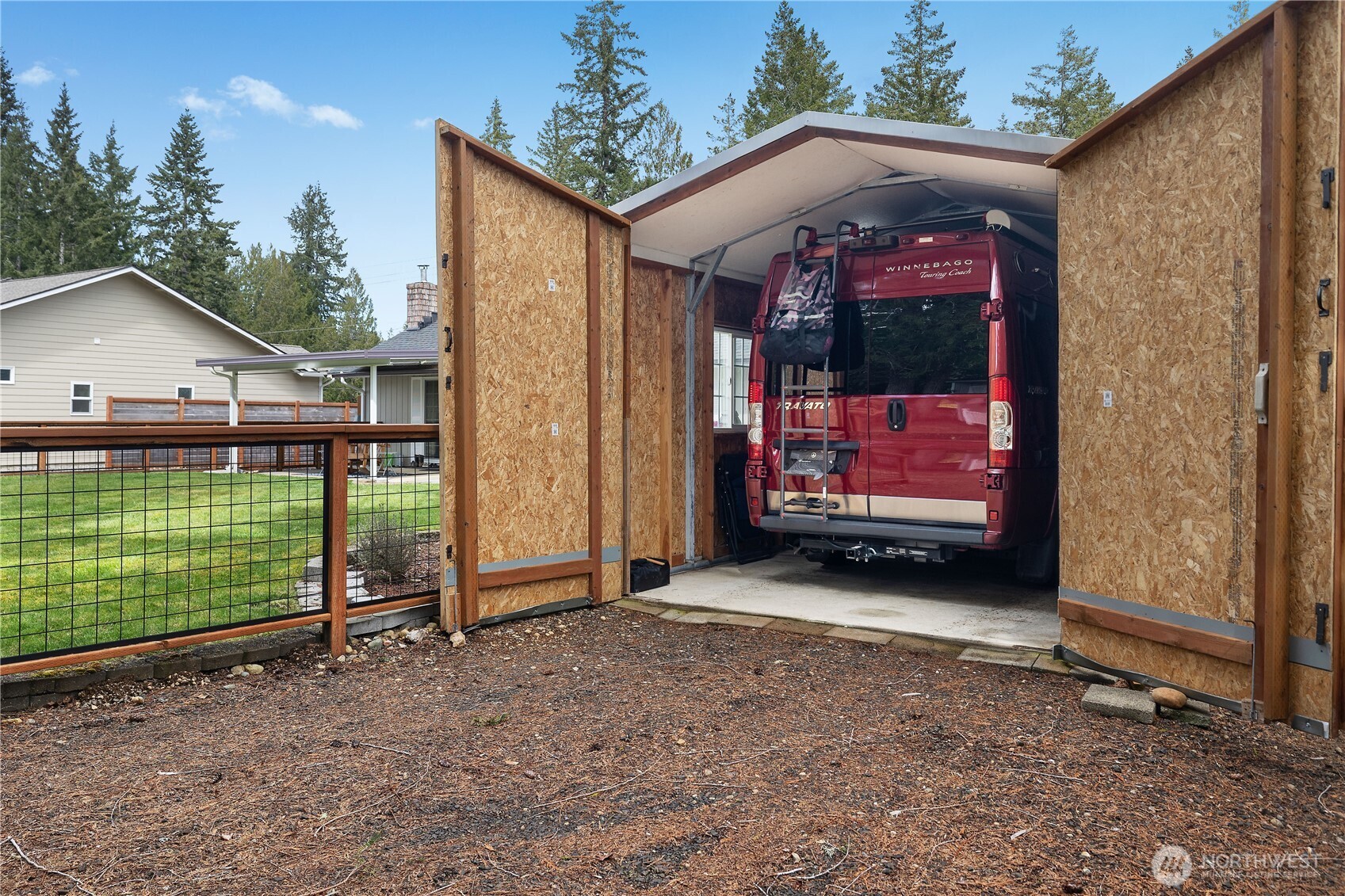 831 E Saint Andrews Drive , Shelton, WA 98584