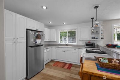 831 E Saint Andrews Drive , Shelton, WA 98584 - Photo 9