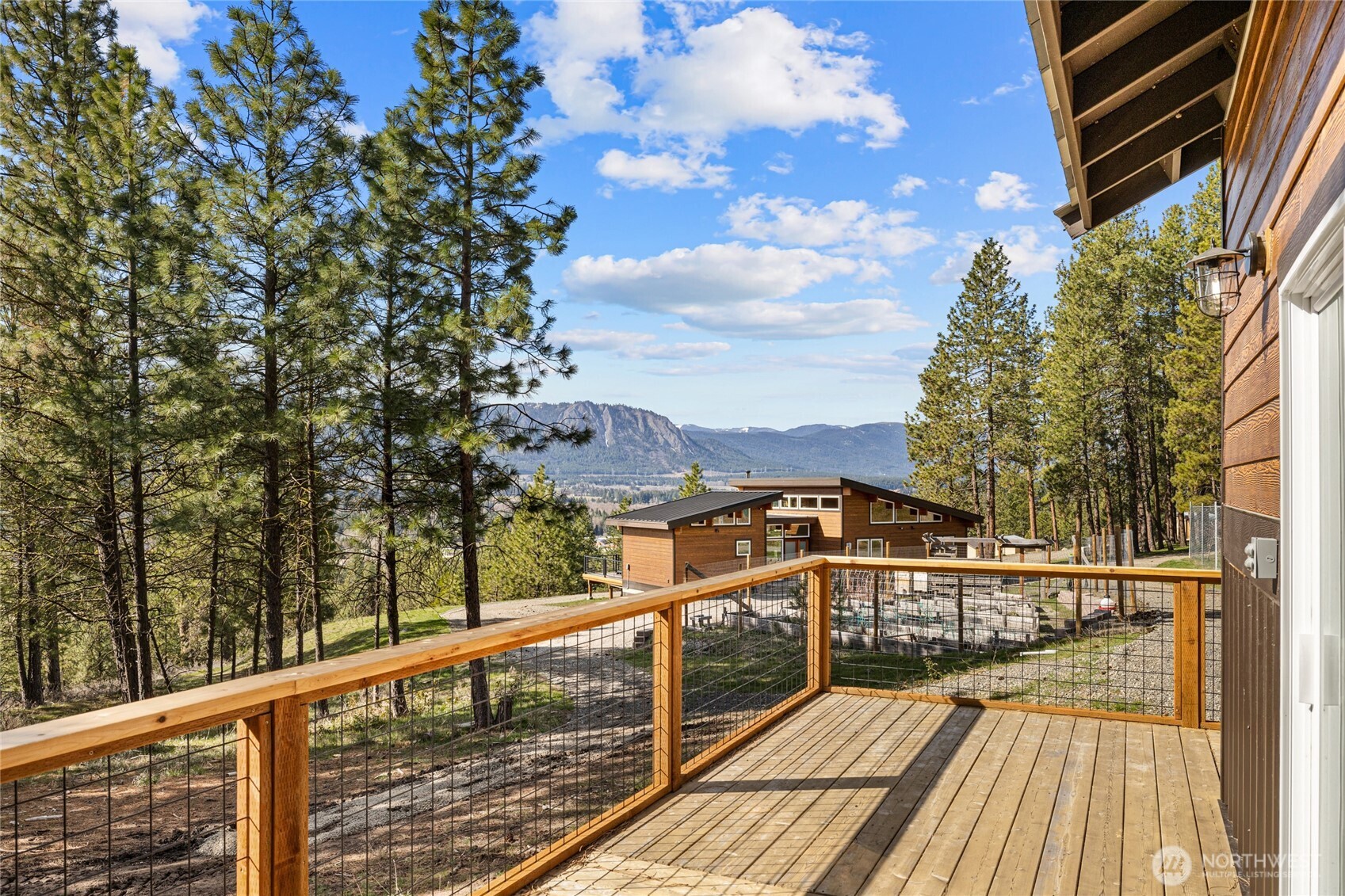 340 Powerline Road , Cle Elum, WA 98922