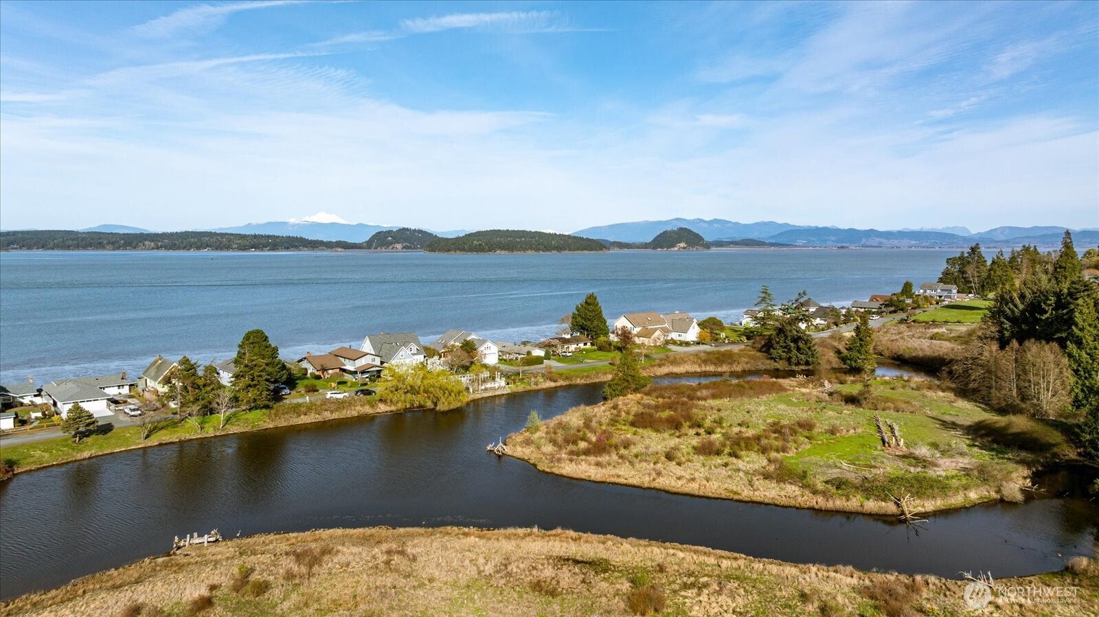 817 Shorecrest Drive , Oak Harbor, WA 98277