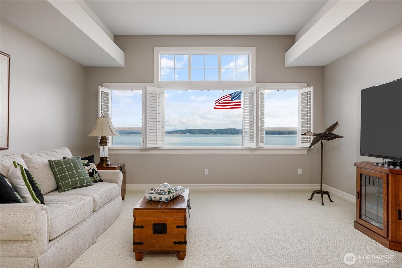 817 Shorecrest Drive , Oak Harbor, WA 98277