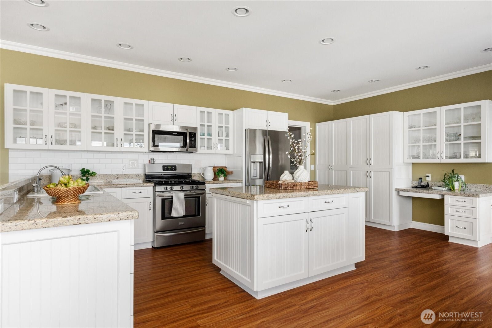 817 Shorecrest Drive , Oak Harbor, WA 98277