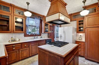 615 N Pearl Street , Centralia, WA 98531 - Photo 12