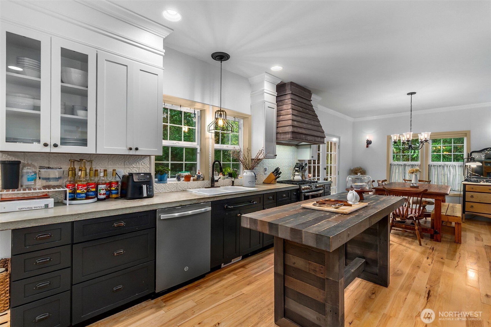 1130 E Sunset Hill Road , Shelton, WA 98584-7017