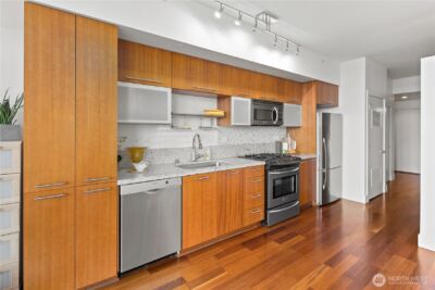 2911 2nd Avenue #810, Seattle, WA 98121 - Photo 13