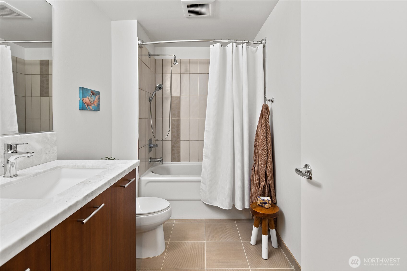 2911 2nd Avenue #810, Seattle, WA 98121