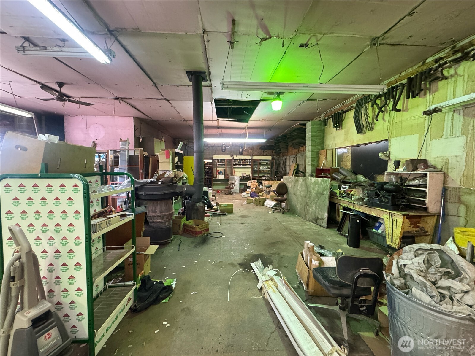 310 Center Street , Grand Coulee, WA 99133