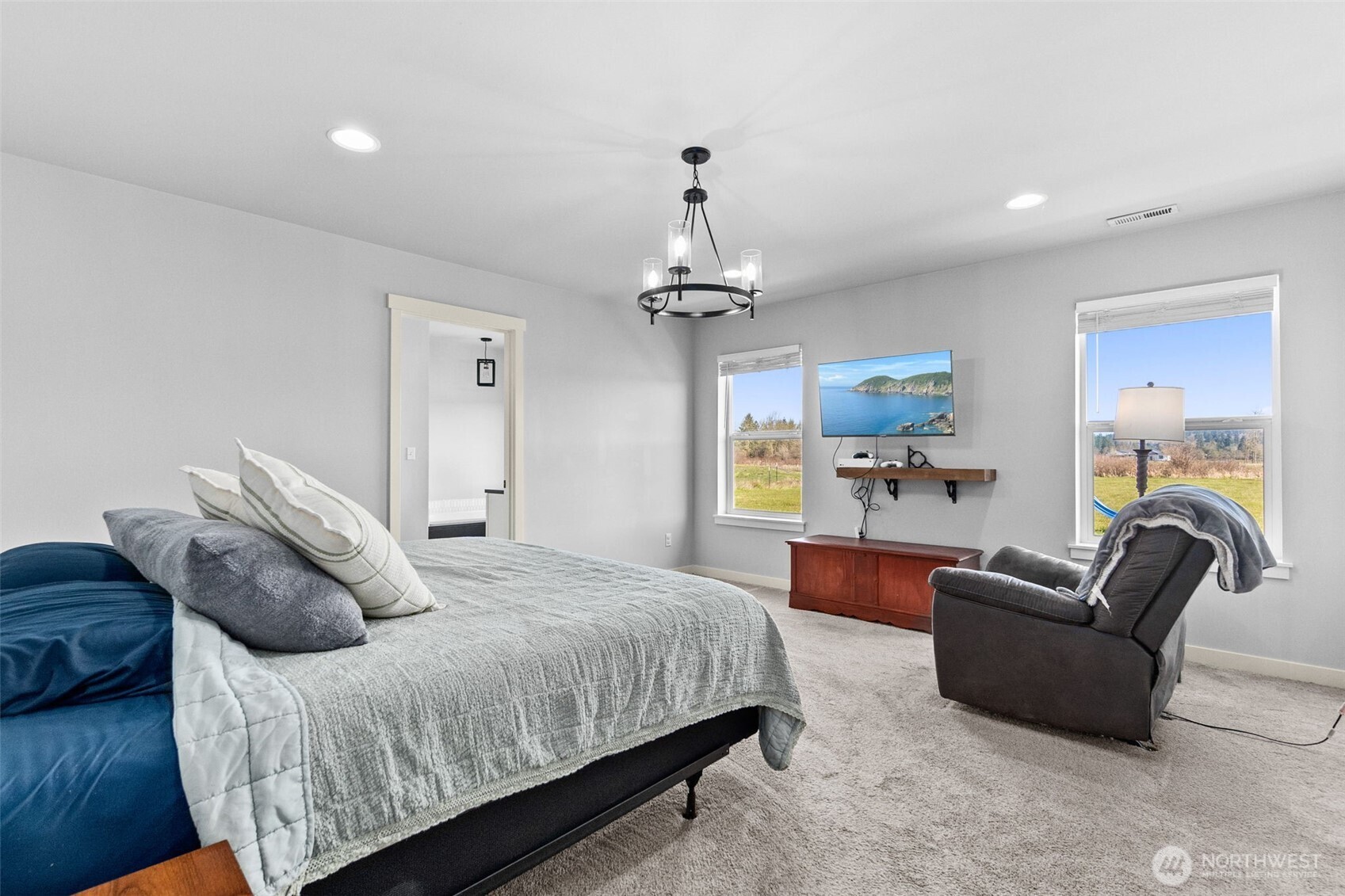 136 Faun Rae Lane , Chehalis, WA 98532