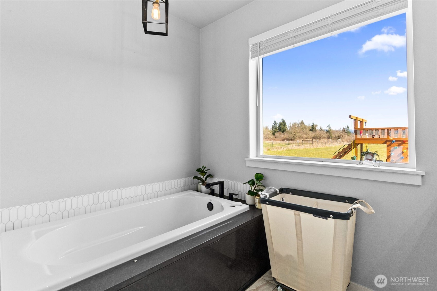 136 Faun Rae Lane , Chehalis, WA 98532