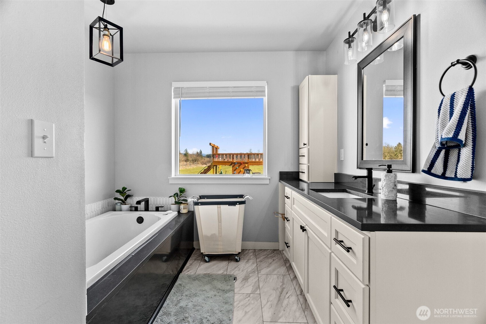 136 Faun Rae Lane , Chehalis, WA 98532