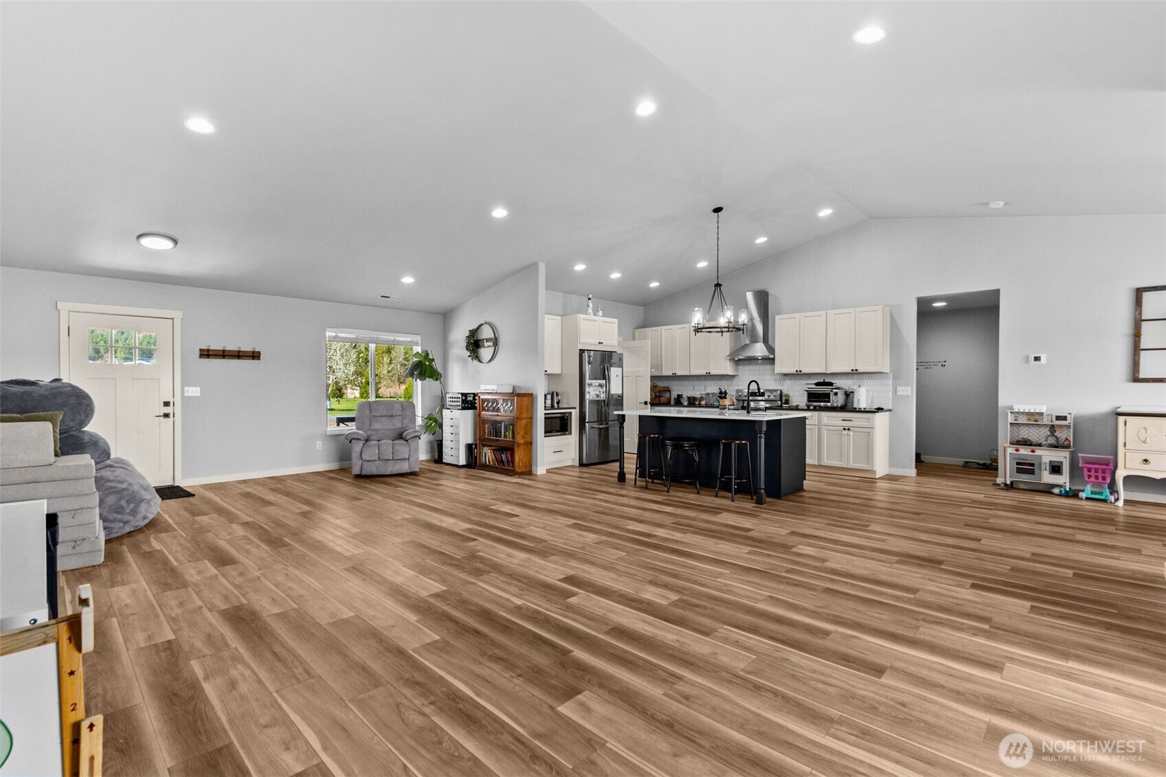 136 Faun Rae Lane , Chehalis, WA 98532