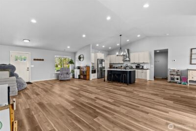 136 Faun Rae Lane , Chehalis, WA 98532 - Photo 5