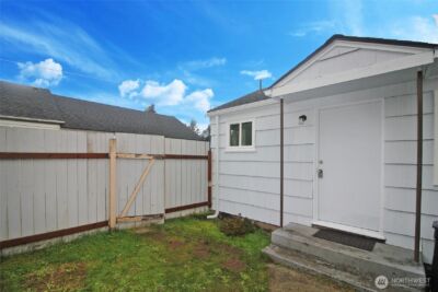 3119 Bridgeport Way W, University Place, WA 98466 - Photo 20