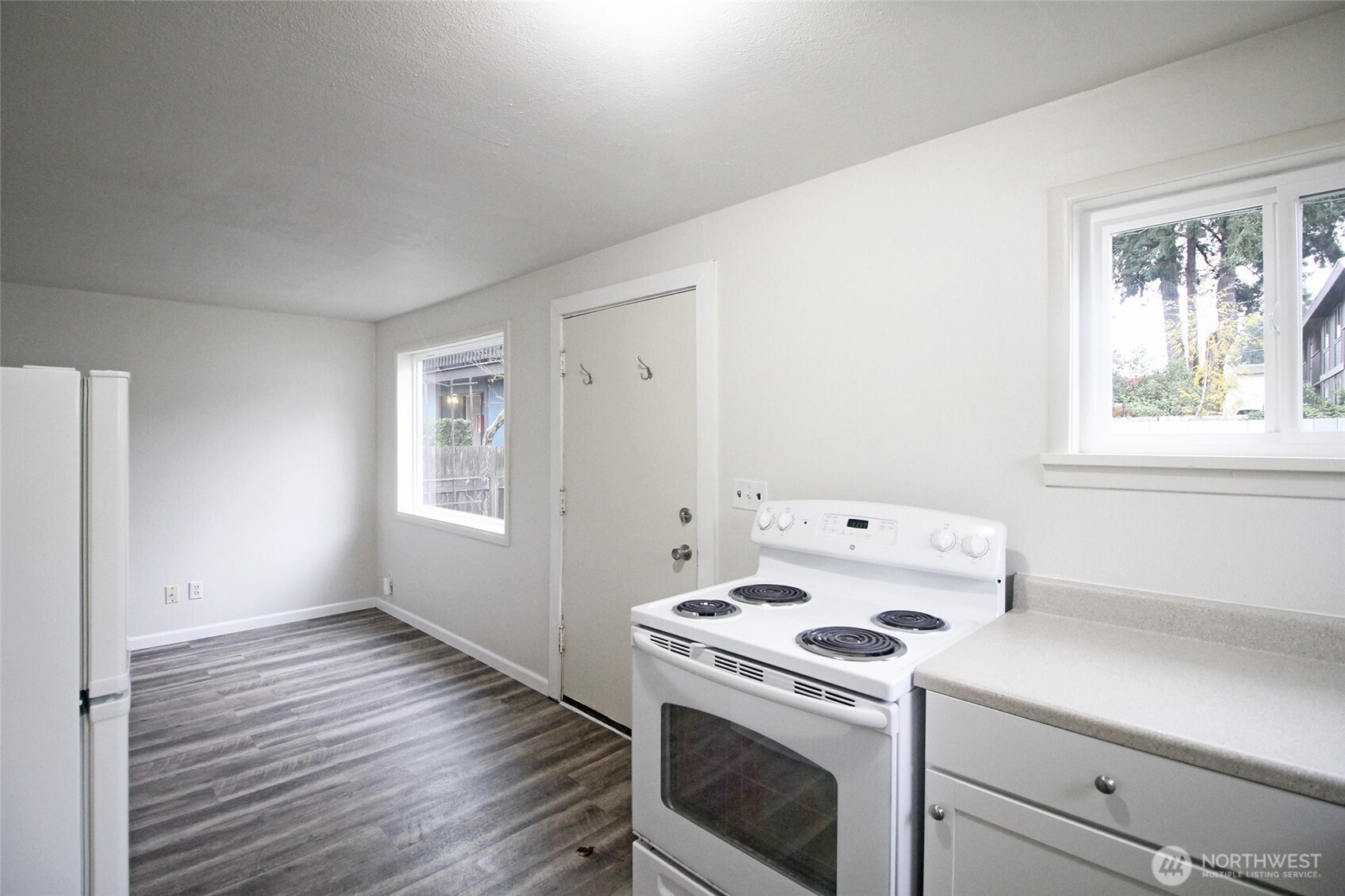 3119 Bridgeport Way W, University Place, WA 98466