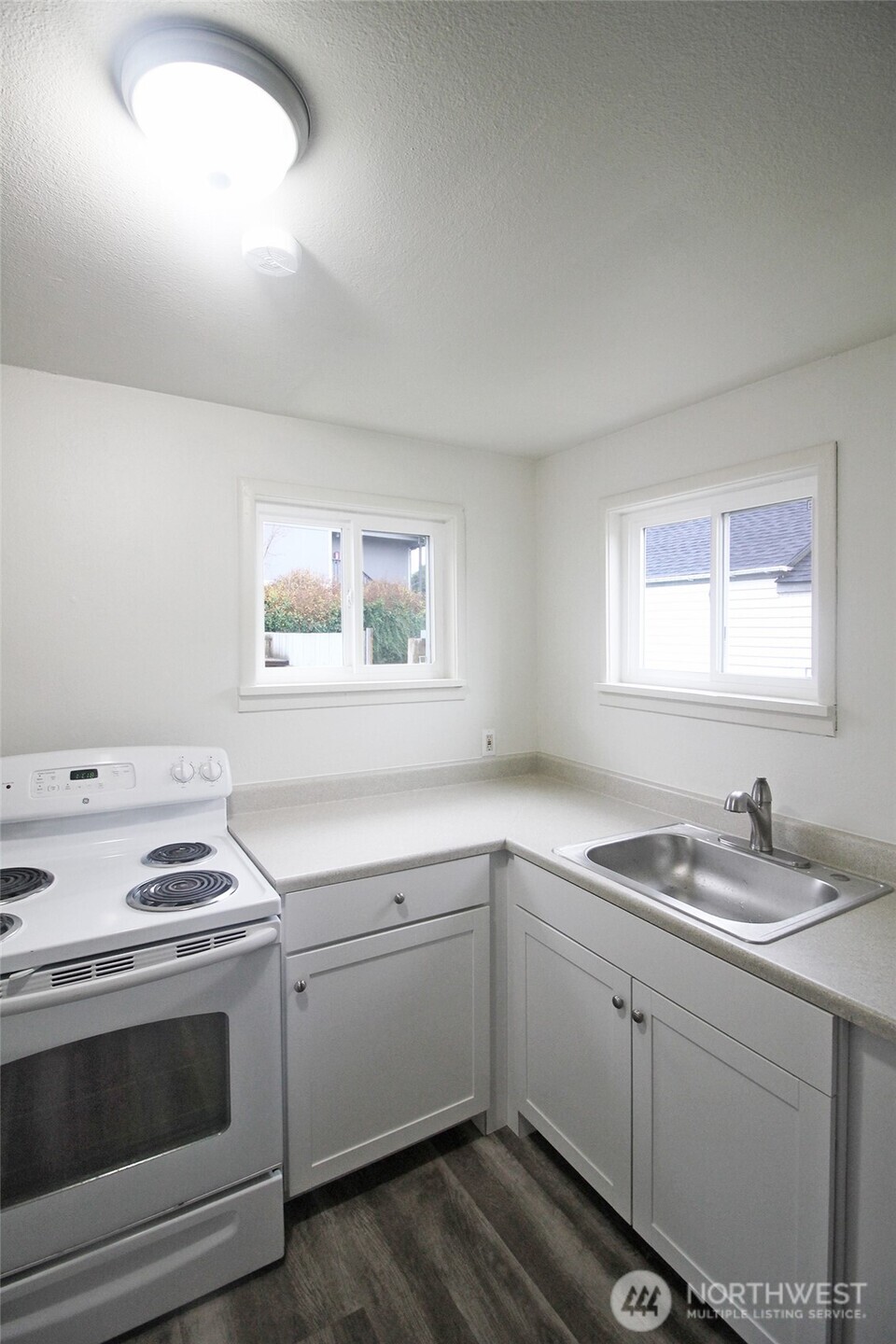 3119 Bridgeport Way W, University Place, WA 98466